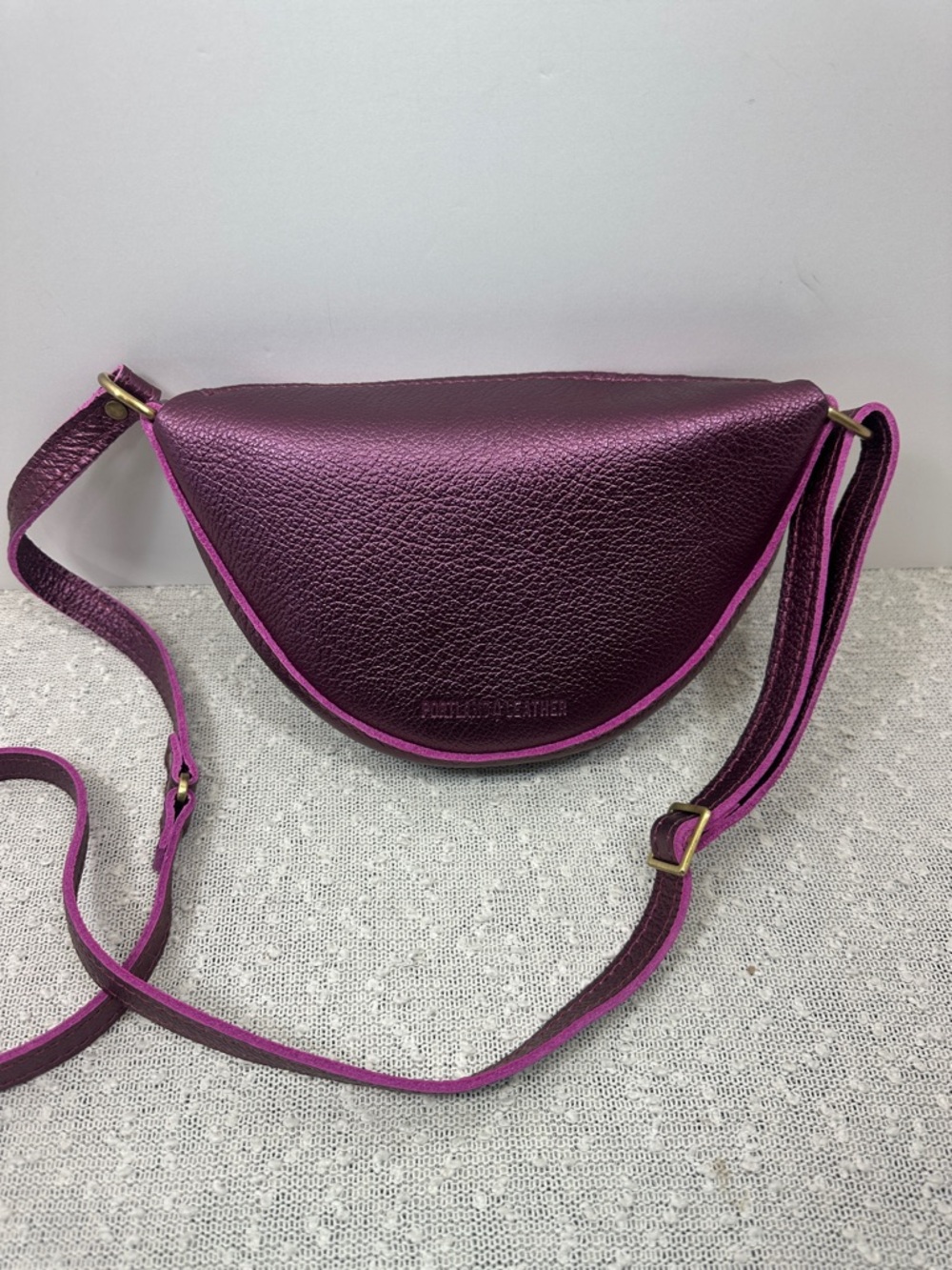 PORTLAND LEATHER GOODS Premium Small Ultraviolet Koala Sling Bag & Snap Wallet - Picture 6 of 12